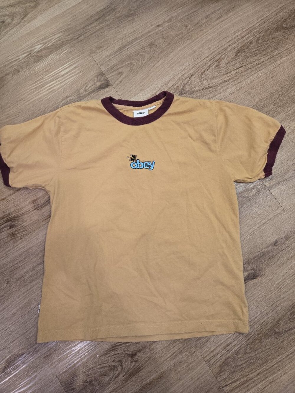 Obey Men's Cream Coloured Embroidered Logo Bee Buzz T-Shirt